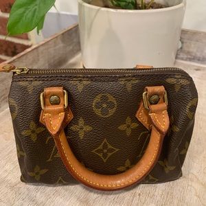 Louis Vuitton Speedy Nano
